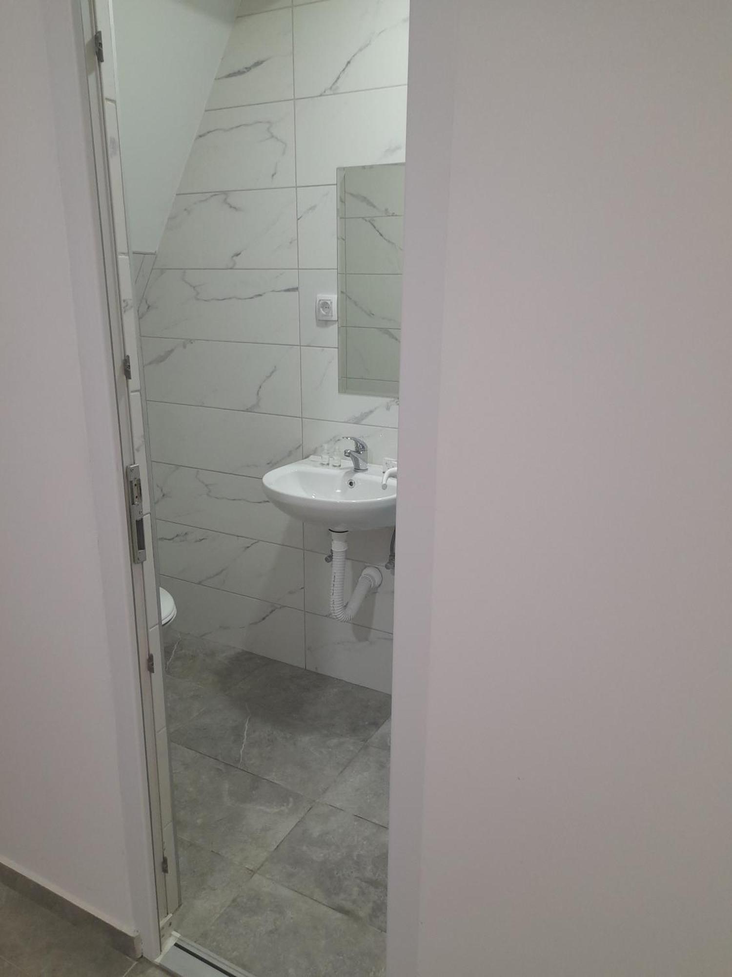 Libero Apartmani Surčin Exterior foto